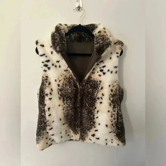 Fuda Reversible Faux Fur Cow Print Western Cowgirl Vest- size M - Picture 1 of 5